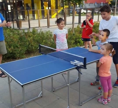 Prezentacija stolnoteniske &scaron;kole na trgu u Vrbanima